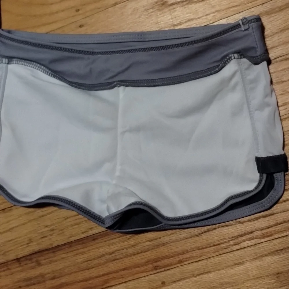 Cute two-piece child scuba top and trunks Sz L (3-5 years old~)